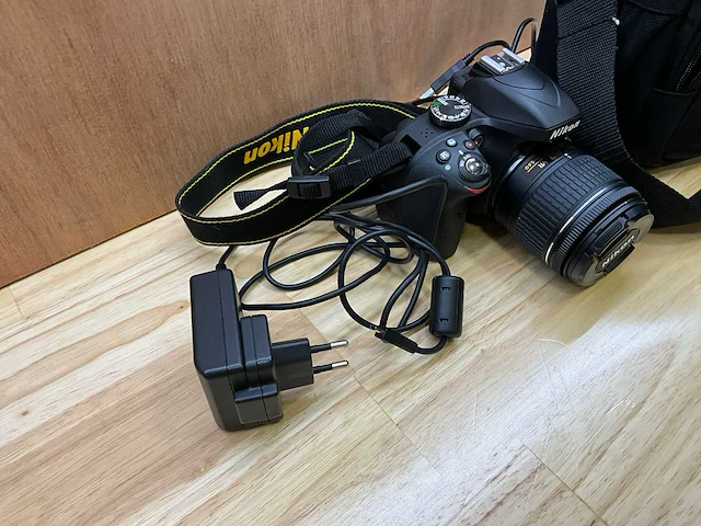 Nikon camera - afbeelding 2 van  9