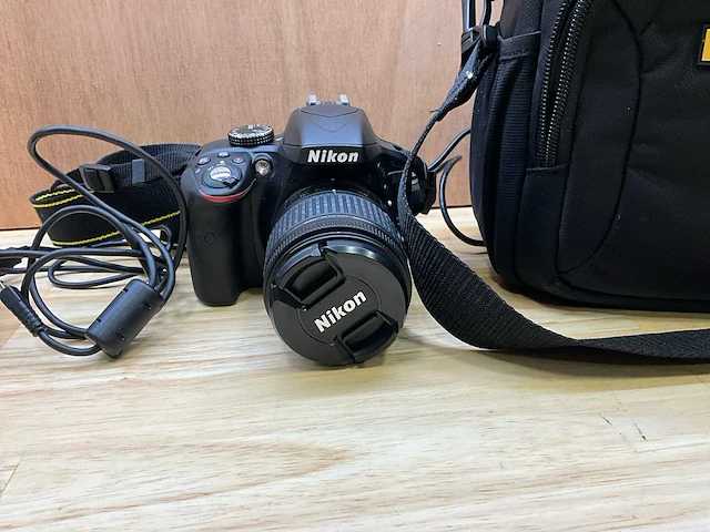 Nikon camera - afbeelding 3 van  9