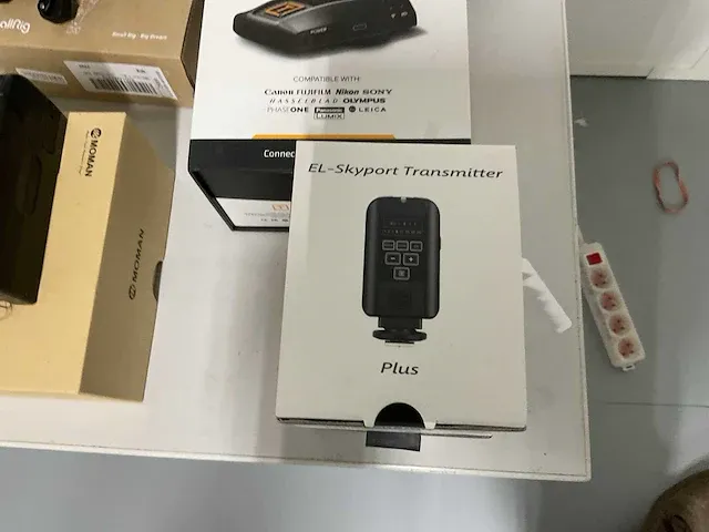 Nikon d850 24-120 vr kit fotocamera met toebehoren - afbeelding 19 van  20