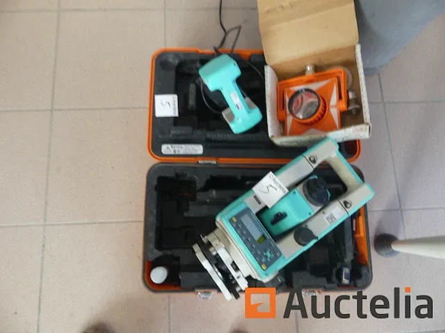 Nikon dtm 520 roterende laser niveau kit - afbeelding 2 van  7