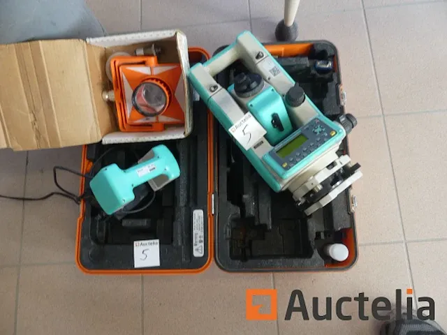 Nikon dtm 520 roterende laser niveau kit - afbeelding 6 van  7