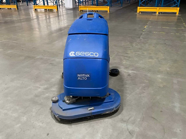 Nilfisk alto scrubtec 886 vloerreiniger - afbeelding 4 van  10
