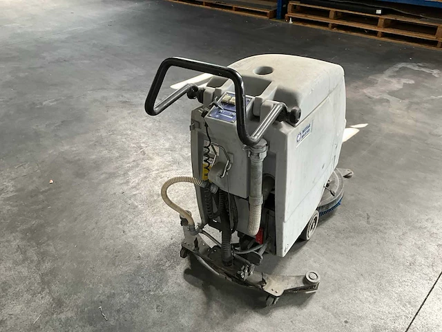 Nilfisk ba510s schrob-/zuigmachine - afbeelding 4 van  10