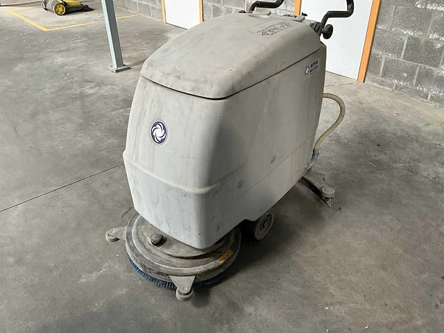 Nilfisk ba510s schrob-/zuigmachine - afbeelding 8 van  10