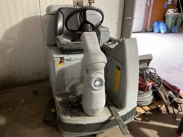 Nilfisk br850s veegmachine - afbeelding 3 van  6