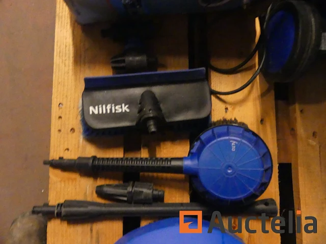 Nilfisk patio plus hogedrukreiniger met accessoires - afbeelding 8 van  9