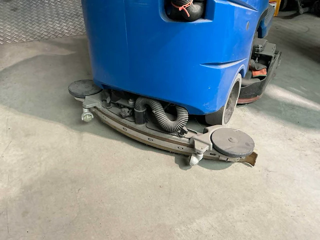 Nilfisk schrobzuigmachine r471c reiniging overig - afbeelding 5 van  17
