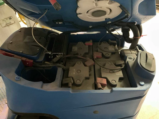 Nilfisk schrobzuigmachine r471c reiniging overig - afbeelding 9 van  17