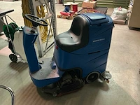 Nilfisk schrobzuigmachine r471c reiniging overig - afbeelding 11 van  17