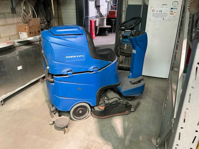 Nilfisk schrobzuigmachine r471c reiniging overig - afbeelding 14 van  17