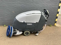 Nilfisk scrubber dryer ba 851 veegmachine - afbeelding 3 van  10