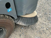 Nilfisk sw8000 zelfrijdende veegmachine - afbeelding 3 van  30