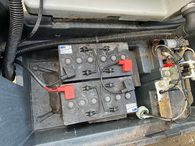 Nilkfisk ba 651 veegmachine - afbeelding 6 van  9