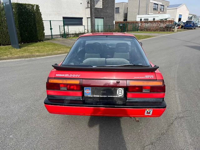 Nissan - 1990 - sunny - oltimer - personenauto - afbeelding 4 van  20
