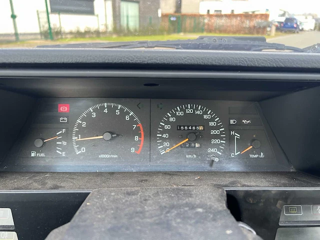 Nissan - 1990 - sunny - oltimer - personenauto - afbeelding 9 van  20