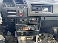 Nissan - 1990 - sunny - oltimer - personenauto - afbeelding 11 van  20