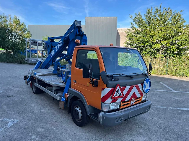Nissan - 20-12-2006 - cabstar - hoogtewerker - personenauto - afbeelding 24 van  57