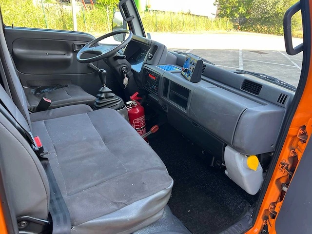 Nissan - 20-12-2006 - cabstar - hoogtewerker - personenauto - afbeelding 37 van  57