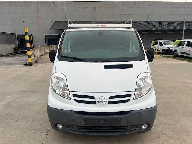 Nissan - 2014 - primastar - bestelwagen - personenauto - afbeelding 1 van  13