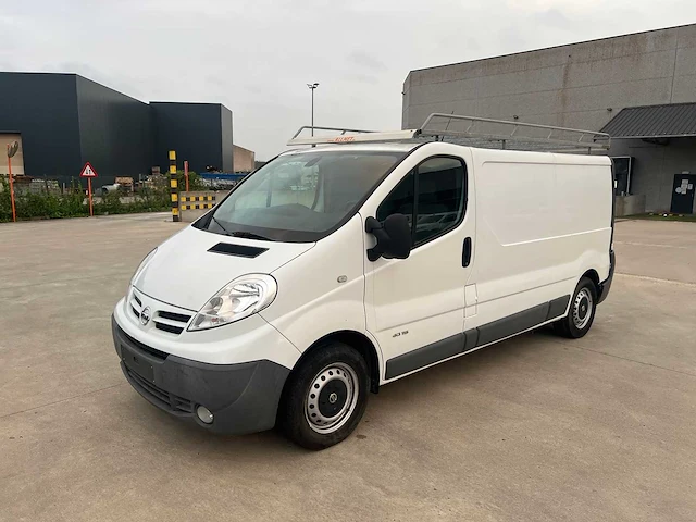 Nissan - 2014 - primastar - bestelwagen - personenauto - afbeelding 7 van  13