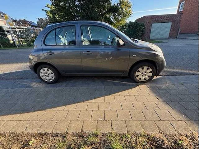 Nissan - micra - car - 2003 - afbeelding 8 van  13