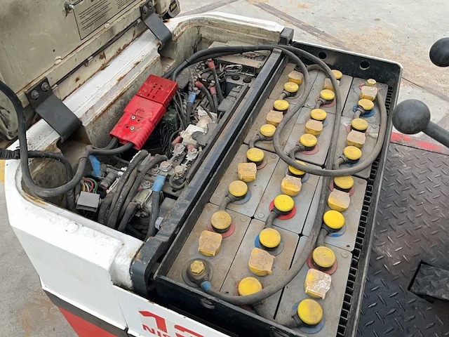 Nissan 13u vorkheftruck - afbeelding 15 van  18