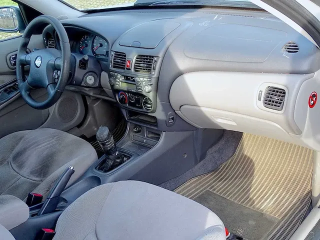 Nissan almera 1.5 - afbeelding 11 van  46