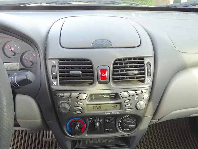 Nissan almera 1.5 - afbeelding 26 van  46