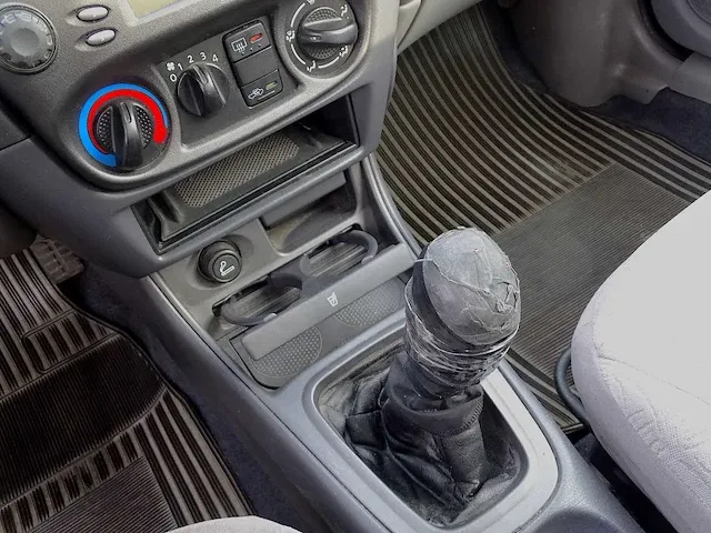 Nissan almera 1.5 - afbeelding 27 van  46