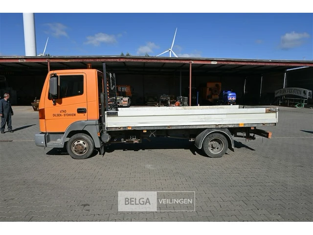 Nissan atleon lichte vrachtwagen - afbeelding 7 van  20