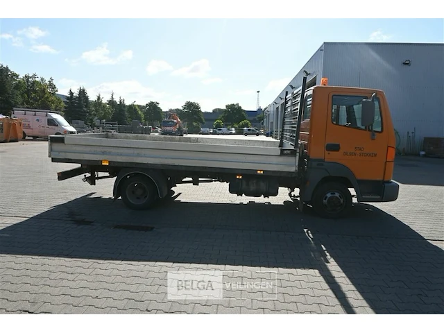 Nissan atleon lichte vrachtwagen - afbeelding 12 van  20