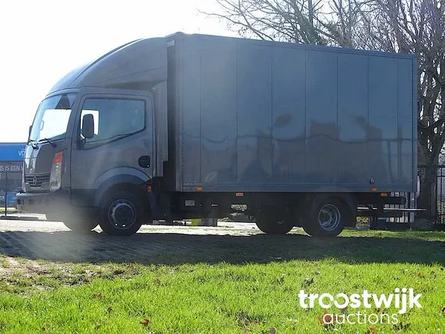 Nissan cabstar 3.0 turbodiesel - afbeelding 12 van  47