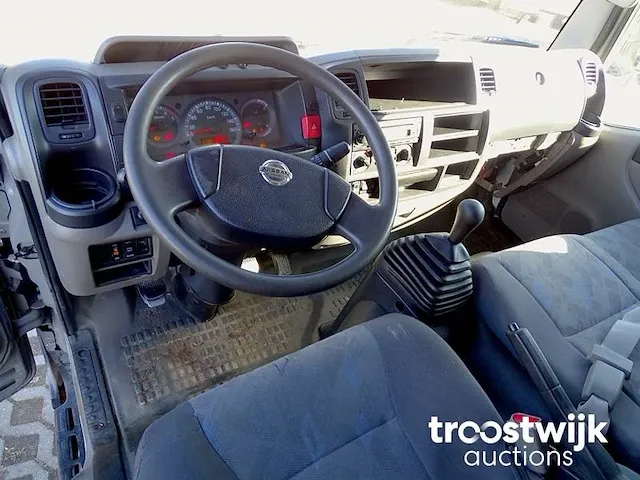 Nissan cabstar 3.0 turbodiesel - afbeelding 25 van  47