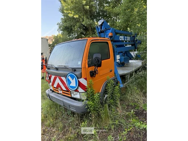 Nissan cabstar lichte vrachtwagen, met hoogtewerker - afbeelding 4 van  19