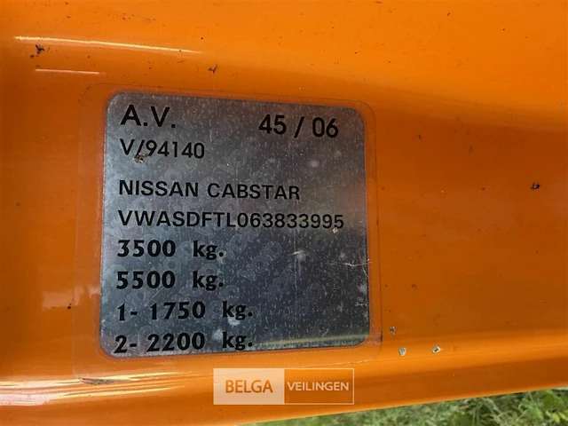 Nissan cabstar lichte vrachtwagen, met hoogtewerker - afbeelding 7 van  19