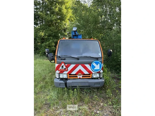 Nissan cabstar lichte vrachtwagen, met hoogtewerker - afbeelding 12 van  19