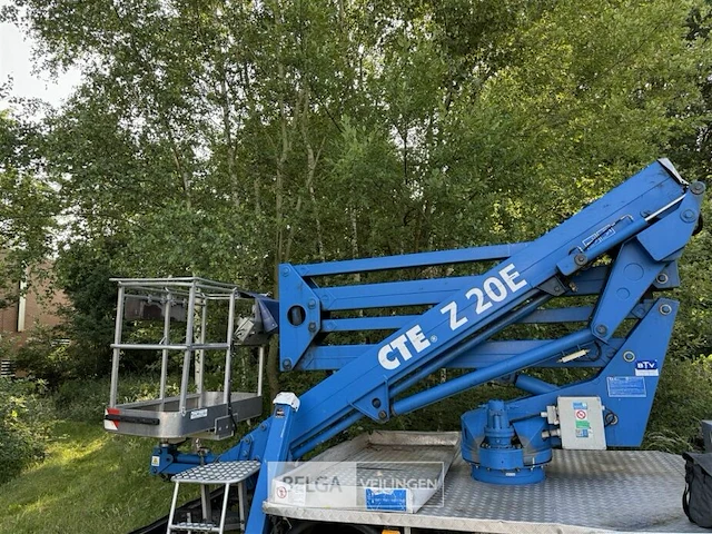 Nissan cabstar lichte vrachtwagen, met hoogtewerker - afbeelding 14 van  19