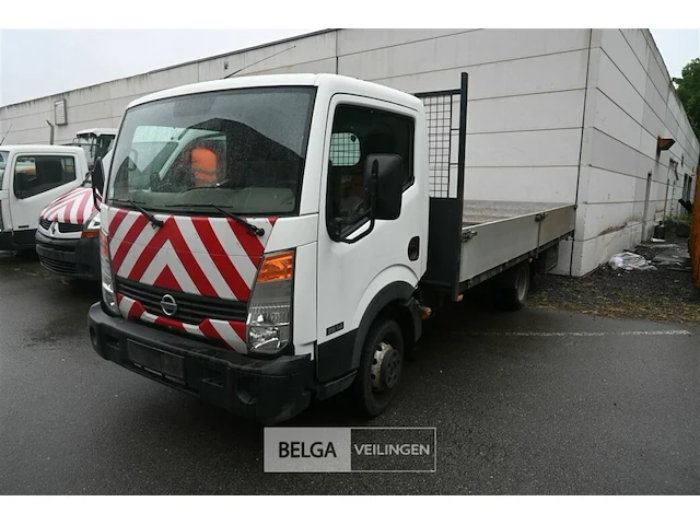 Nissan cabstar lichte vrachtwagen - afbeelding 1 van  23