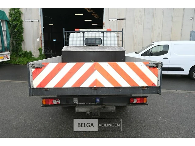 Nissan cabstar lichte vrachtwagen - afbeelding 13 van  24