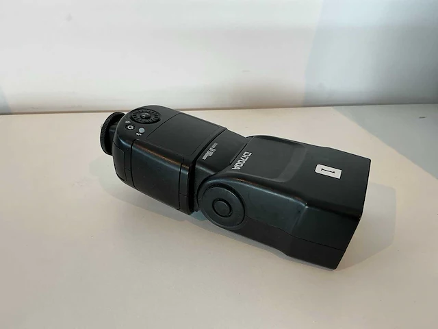 Nissan di700a reportageflitser - afbeelding 3 van  7