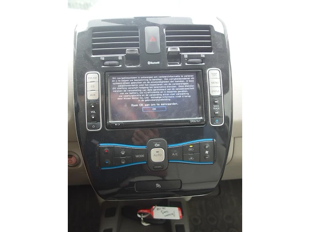 Nissan leaf - afbeelding 4 van  15