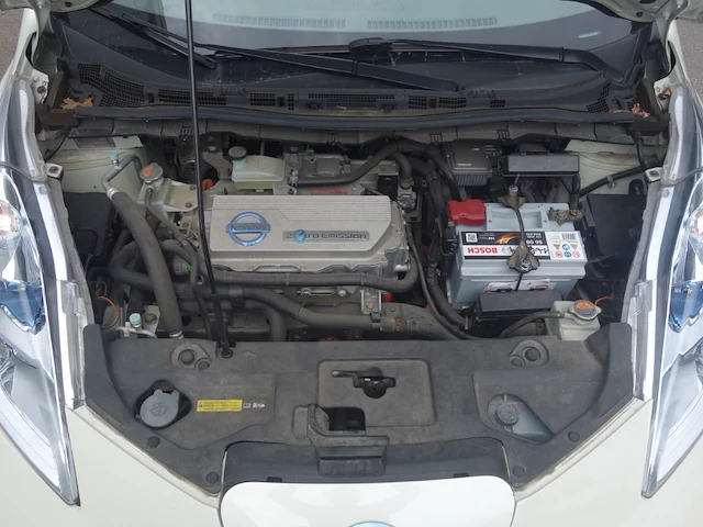 Nissan leaf - afbeelding 10 van  15