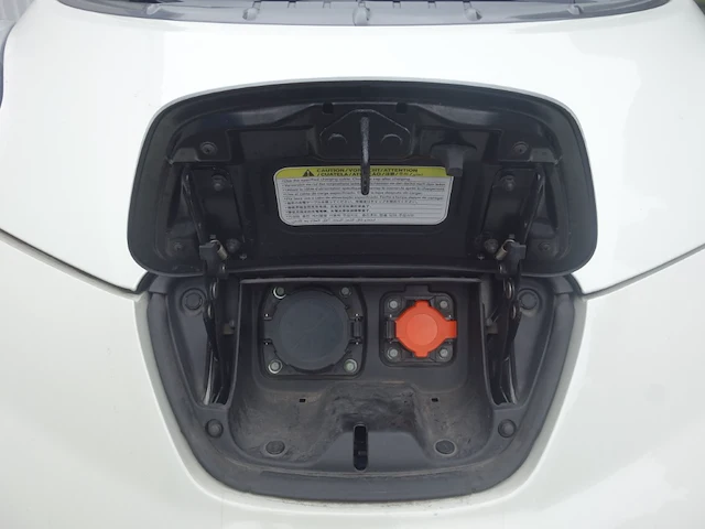 Nissan leaf - afbeelding 11 van  15