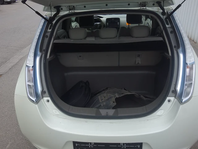 Nissan leaf - afbeelding 13 van  15