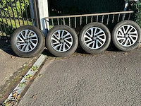 Nissan navara wiel (8x) - afbeelding 1 van  18