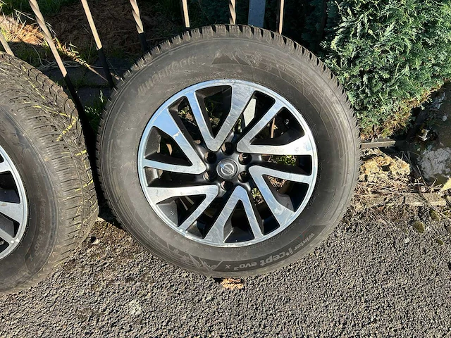 Nissan navara wiel (8x) - afbeelding 11 van  18