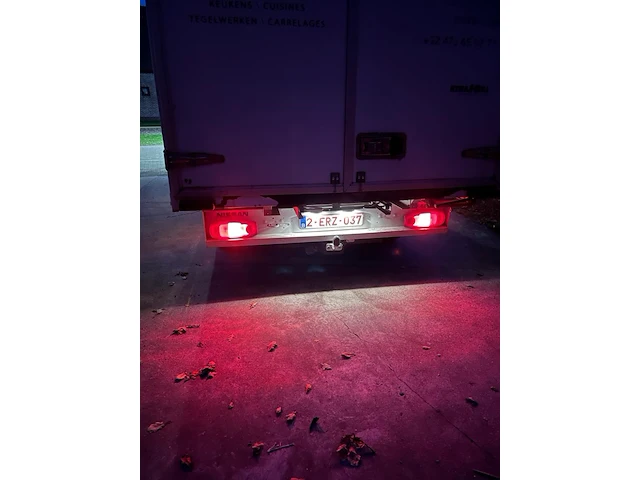 Nissan nv400 box - afbeelding 25 van  32