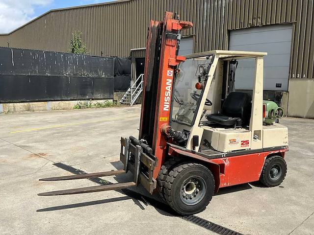 Nissan ph02a 25u vorkheftruck 2500kg - afbeelding 1 van  25