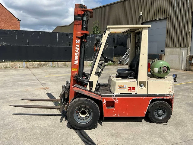 Nissan ph02a 25u vorkheftruck 2500kg - afbeelding 12 van  25