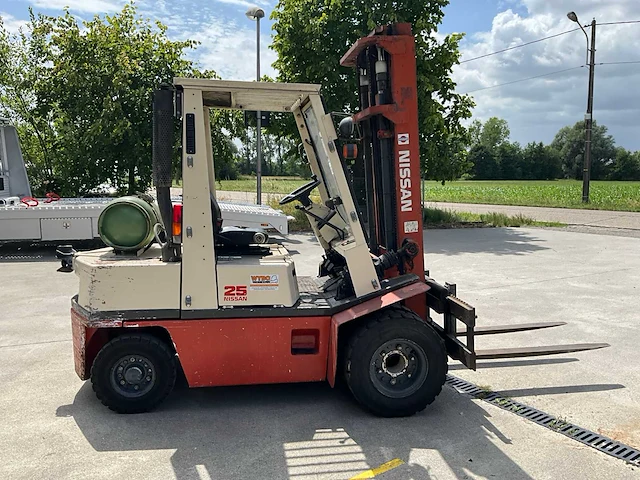 Nissan ph02a 25u vorkheftruck 2500kg - afbeelding 22 van  25